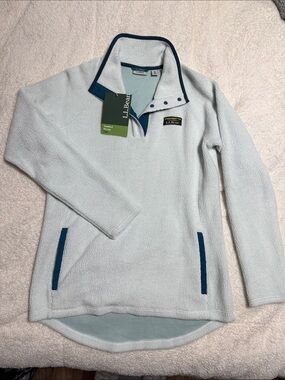 NEW w/ tags a L.L. Bean Pale Blue Fleece Pullover with Teal Trim